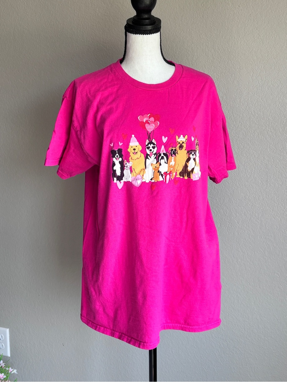 WeLoveDoggos.com hot pink women’s L cotton crew neck t-shirt